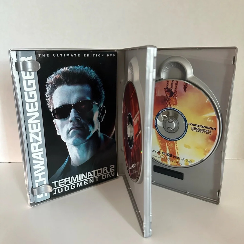 Terminator 2 Ultimate Edition DVD - Picture 3 of 4